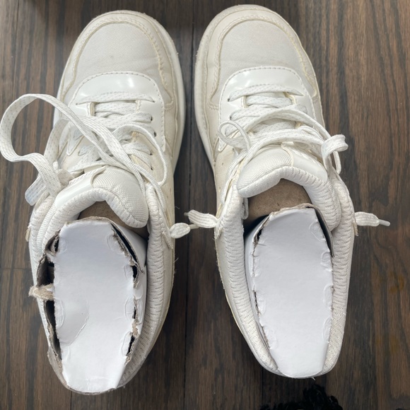 Ugg Kids Highland Sneaker - White - Size 3 - Picture 5 of 6